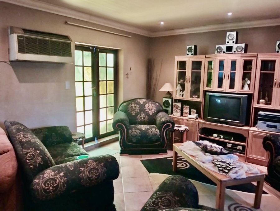 3 Bedroom Property for Sale in Songloed North West